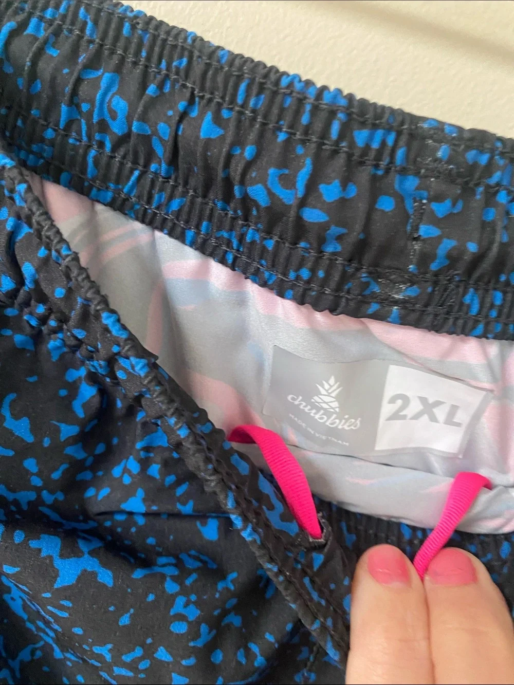 chubbies Black Swim Trunks with Blue Speckle 7” inseam 2XL